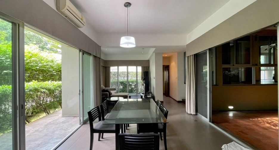 À louer 2 chambres appartement à Watthana, Bangkok