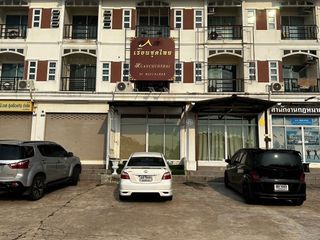 For rent 5 bed retail Space in Si Racha, Chonburi