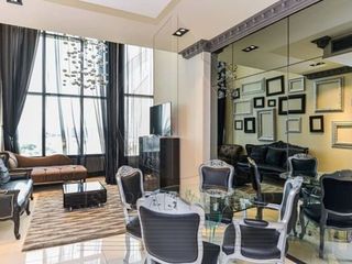 For rent 3 bedrooms condo in Khlong Toei, Bangkok