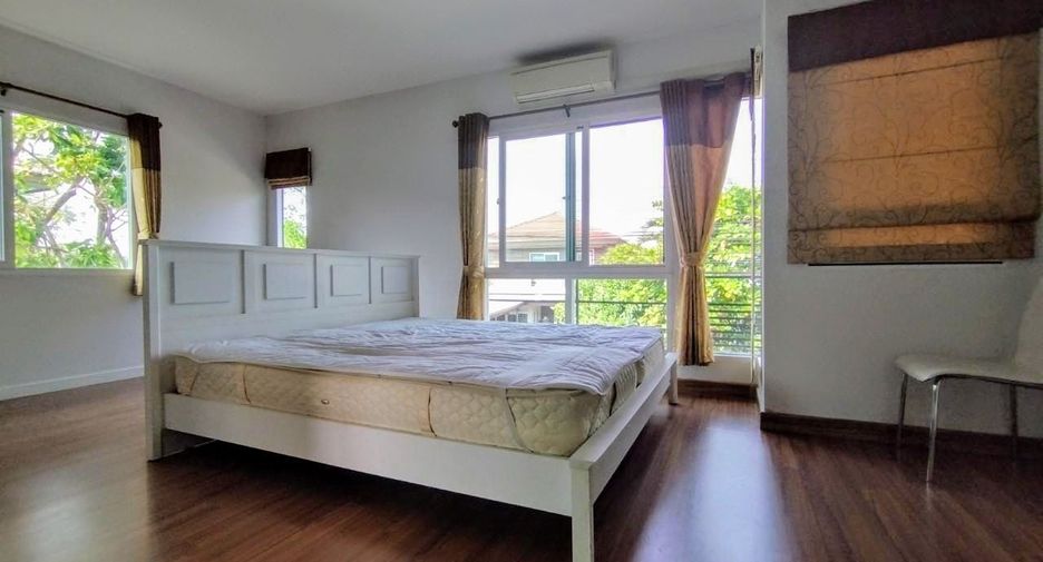 Casa en alquiler de 3 habitaciones en Bang Bo, Samut Prakan