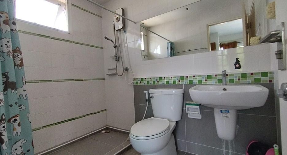 Casa en alquiler de 3 habitaciones en Bang Bo, Samut Prakan