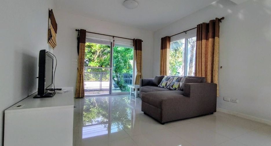 Casa en alquiler de 3 habitaciones en Bang Bo, Samut Prakan
