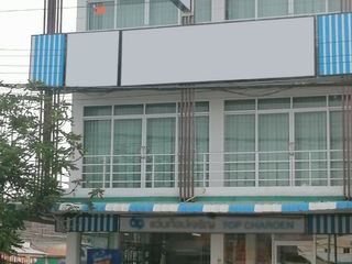For sale 4 Beds retail Space in Lamduan, Surin