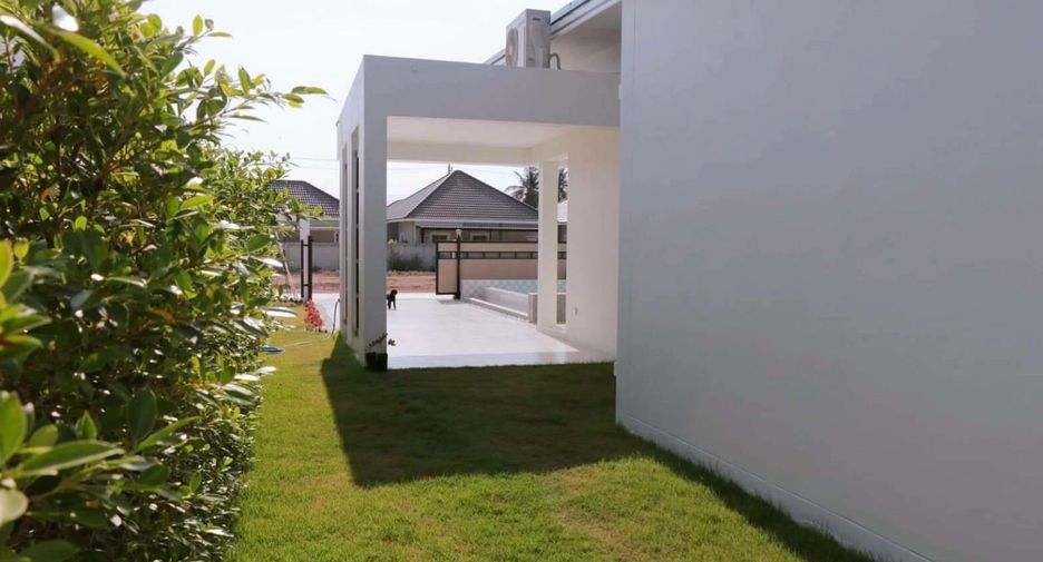 For sale 2 bedrooms villa in Cha Am, Phetchaburi