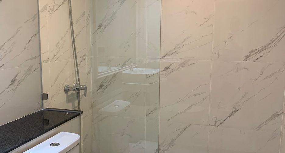 For rent 3 ベッドルーム condo in Watthana, Bangkok