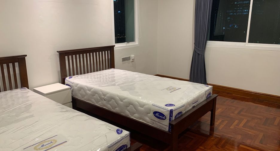 For rent 3 ベッドルーム condo in Watthana, Bangkok