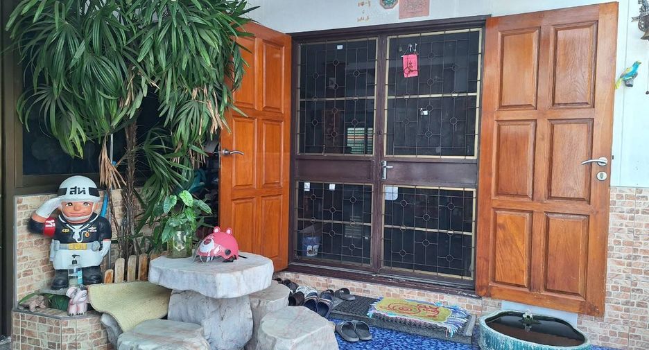 For sale 5 bed house in Chom Thong, Bangkok