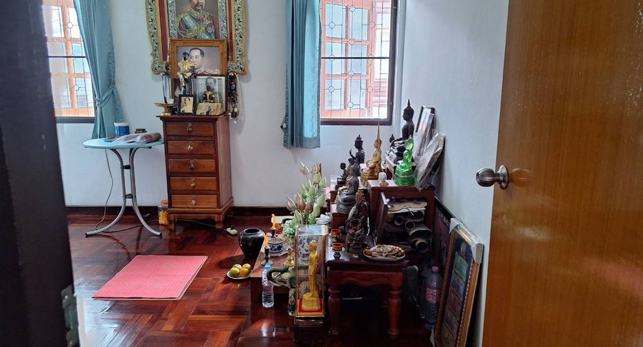 For sale 5 bed house in Chom Thong, Bangkok