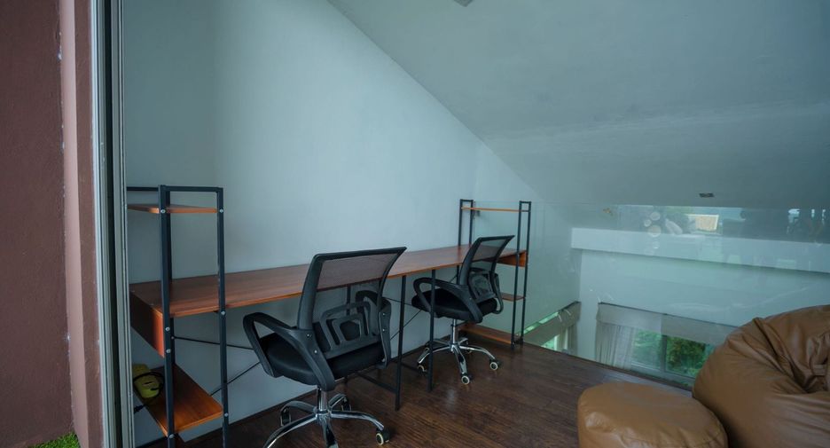 For rent 4 bedrooms villa in Mueang Phuket, Phuket