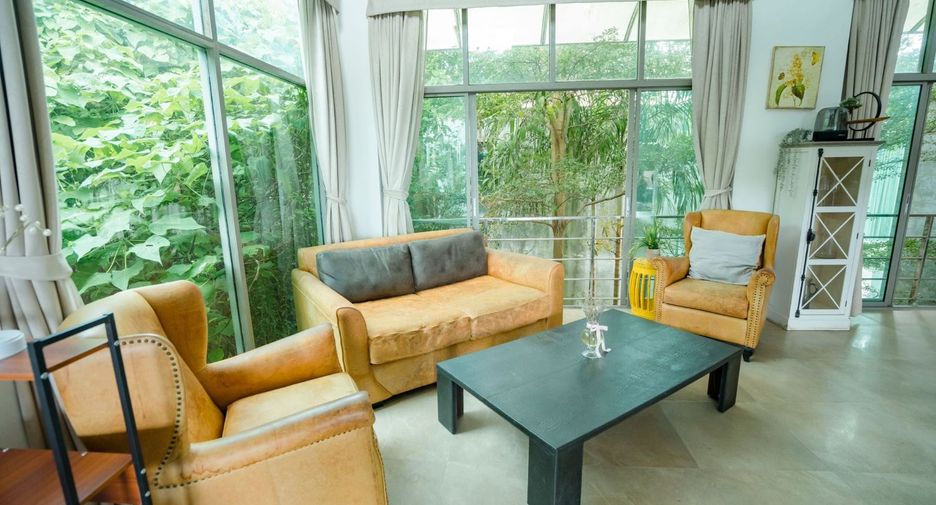 For rent 4 bedrooms villa in Mueang Phuket, Phuket