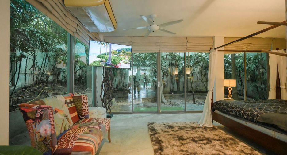 For rent 4 bedrooms villa in Mueang Phuket, Phuket