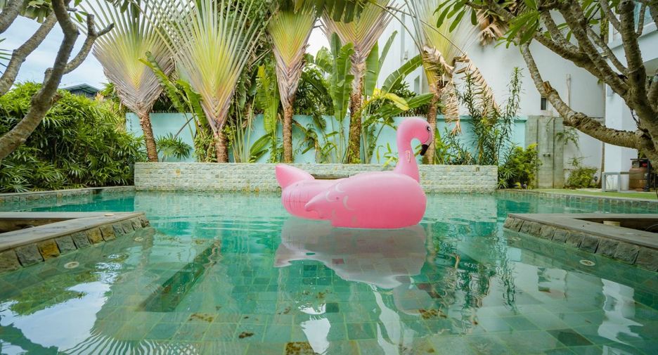 For rent 4 bedrooms villa in Mueang Phuket, Phuket