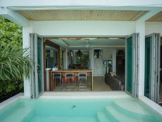 For rent 4 bedrooms villa in Mueang Phuket, Phuket