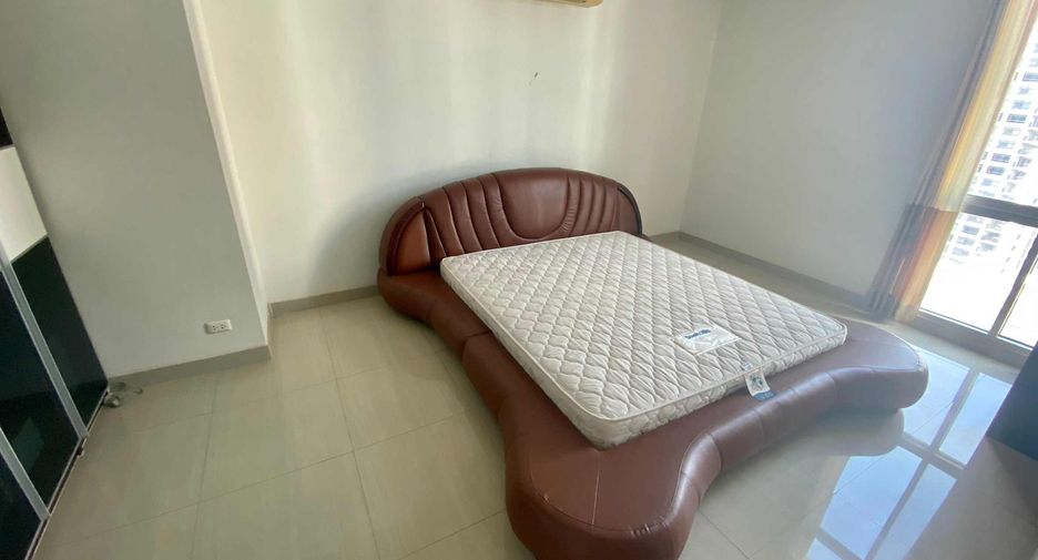Wohnung zur Miete und zum Kauf mit 3 Zimmer in Watthana, Bangkok