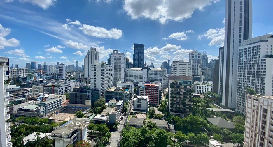 Wohnung zur Miete und zum Kauf mit 3 Zimmer in Watthana, Bangkok