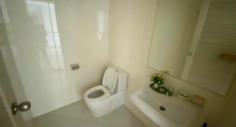 Wohnung zur Miete und zum Kauf mit 3 Zimmer in Watthana, Bangkok
