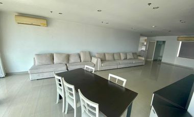 For rent そして for sale 3 ベッドルーム condo in Watthana, Bangkok