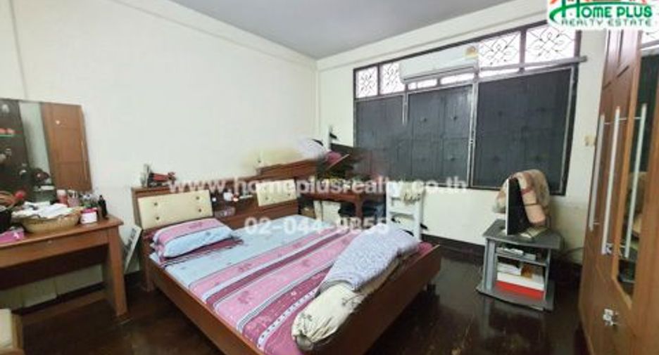 Gewerbefläche zum Kauf mit 3 Zimmer in Sathon, Bangkok