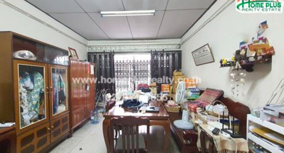 Gewerbefläche zum Kauf mit 3 Zimmer in Sathon, Bangkok