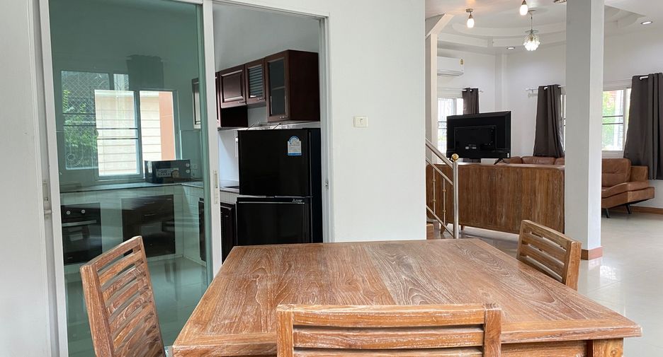 For rent 3 bedrooms house in San Sai, Chiang Mai