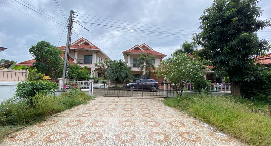 For rent 3 bedrooms house in San Sai, Chiang Mai