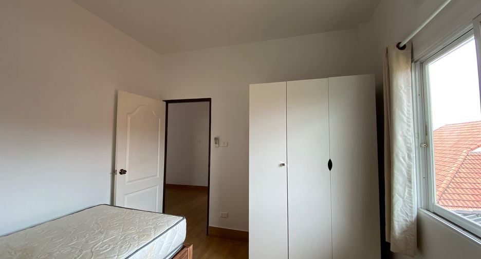 For rent 3 bedrooms house in San Sai, Chiang Mai