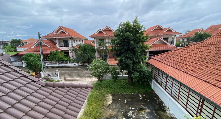 For rent 3 bedrooms house in San Sai, Chiang Mai