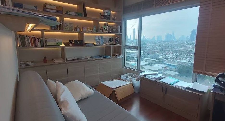 À vendre 3 chambres condo à Yan Nawa, Bangkok