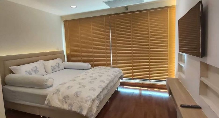 À vendre 3 chambres condo à Yan Nawa, Bangkok