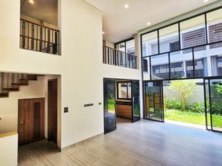 For sale 3 bedrooms house in Yan Nawa, Bangkok