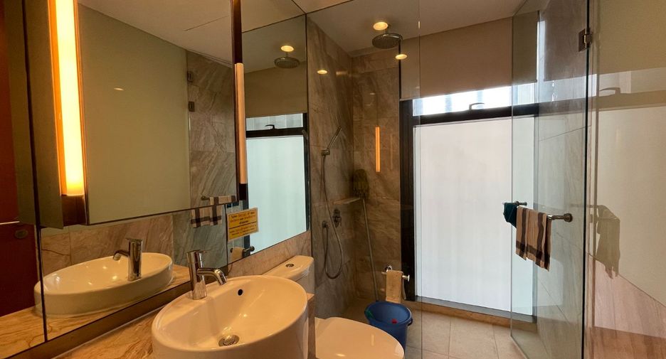 For rent 2 bedrooms condo in Sathon, Bangkok