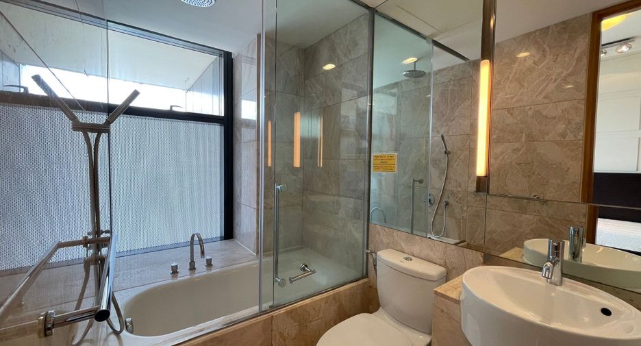 For rent 2 bedrooms condo in Sathon, Bangkok