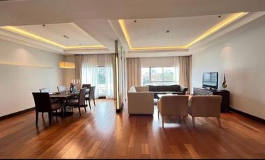For rent 4 bedrooms condo in Pathum Wan, Bangkok