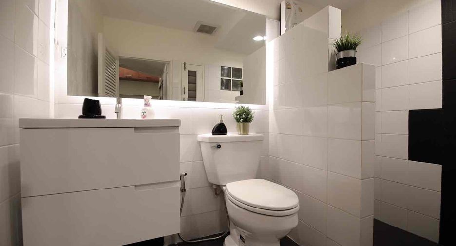 For rent 2 bedrooms house in Saphan Sung, Bangkok