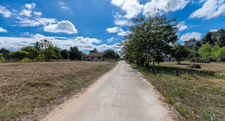 À vendre terrain à Mueang Ubon Ratchathani, Ubon Ratchathani