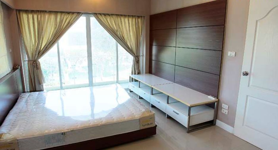 À vendre 3 chambres maison à Sai Noi, Nonthaburi