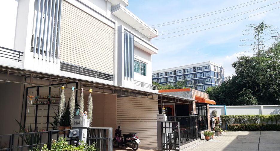 For sale 3 bed townhouse in Pak Kret, Nonthaburi