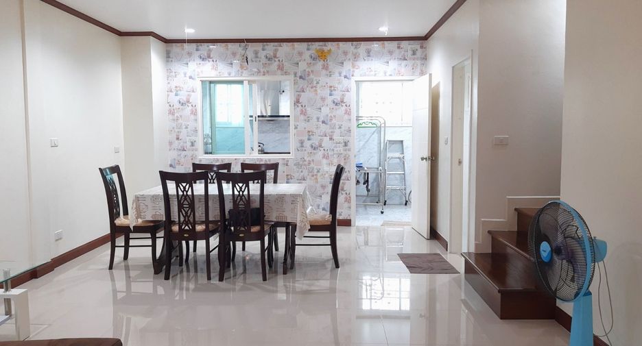 For sale 3 bed townhouse in Pak Kret, Nonthaburi