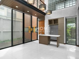 For sale 4 bedrooms house in Phaya Thai, Bangkok