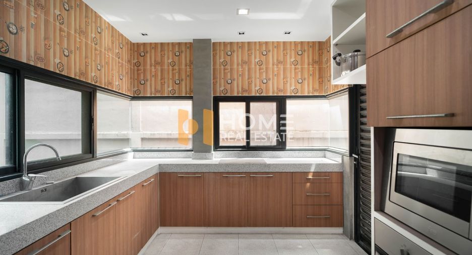 Haus zum Kauf mit 4 Zimmer in Phaya Thai, Bangkok