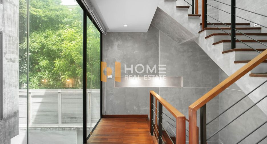 Haus zum Kauf mit 4 Zimmer in Phaya Thai, Bangkok