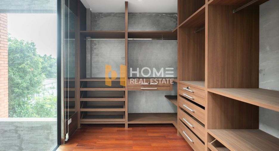 Haus zum Kauf mit 4 Zimmer in Phaya Thai, Bangkok