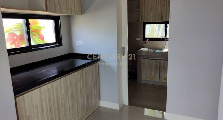 For rent 3 Beds house in Mueang Pathum Thani, Pathum Thani