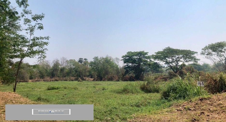 Terreno en venta en San Kamphaeng, Chiang Mai