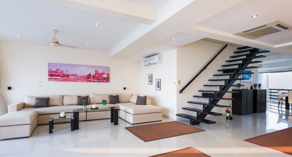 For sale 3 ベッドルーム condo in Bang Lamung, Chonburi