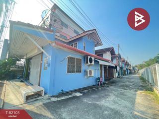 For sale 2 bed townhouse in Damnoen Saduak, Ratchaburi
