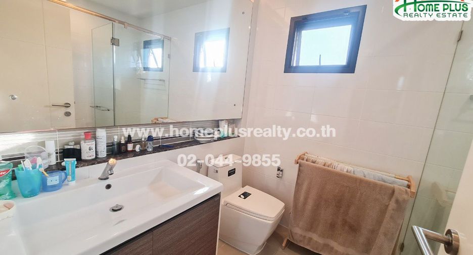 For sale 3 ベッドルーム house in Bang Kapi, Bangkok