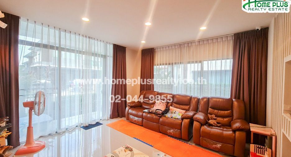 For sale 3 ベッドルーム house in Bang Kapi, Bangkok