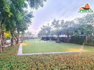 For sale 3 bedrooms house in Bang Kapi, Bangkok