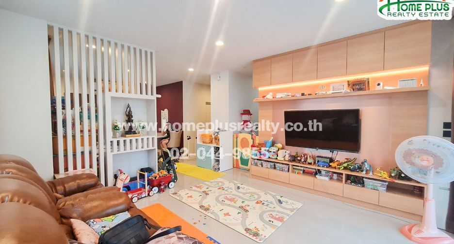 For sale 3 ベッドルーム house in Bang Kapi, Bangkok